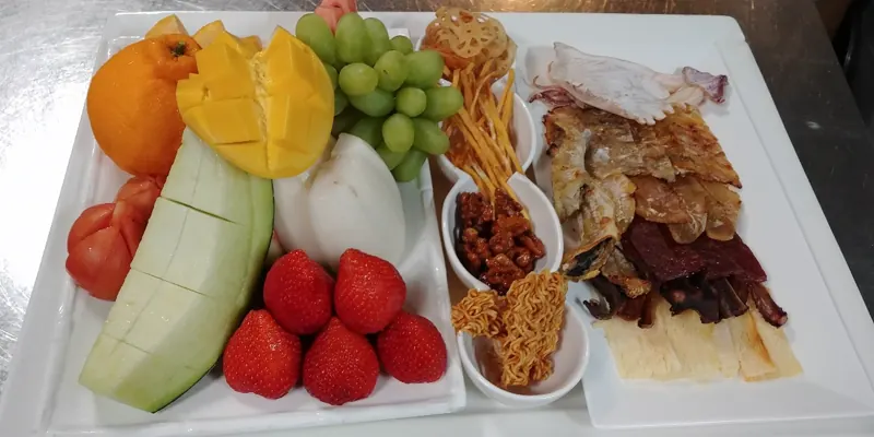 과일과 마른안주 세트