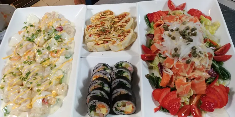 김밥 샐러드